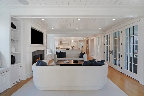 $21,500,000 | 56 North Summer Street, Edgartown, MA 02539