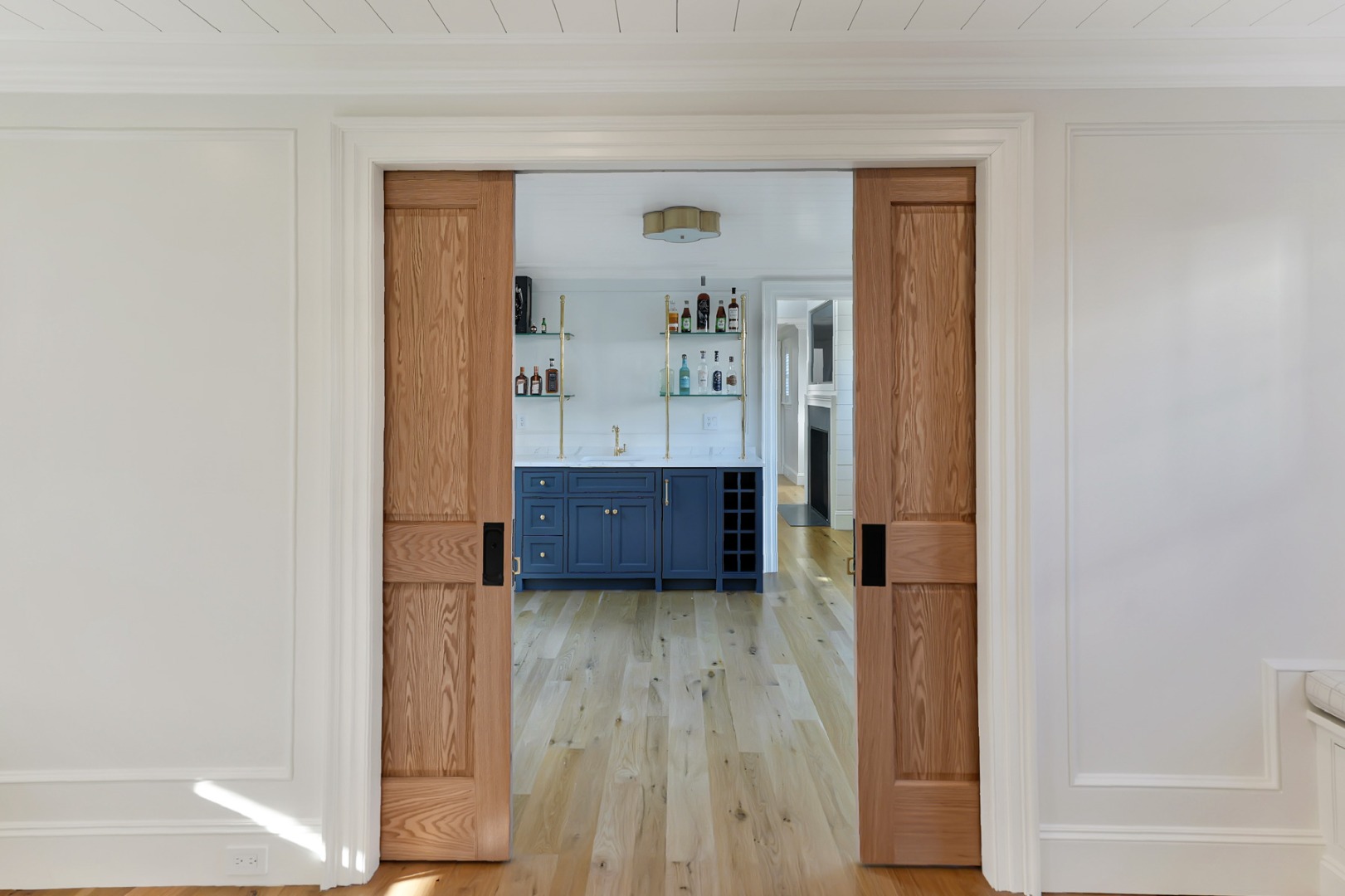 56 North Summer Street Edgartown, MA 02539 - Photo 32 of 77 View to bar