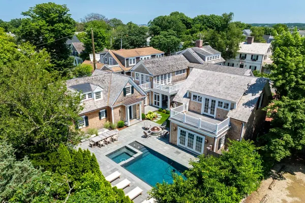$21,500,000 | 56 North Summer Street, Edgartown, MA 02539