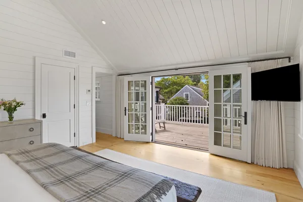 $21,500,000 | 56 North Summer Street, Edgartown, MA 02539