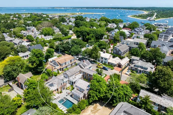 $21,500,000 | 56 North Summer Street, Edgartown, MA 02539