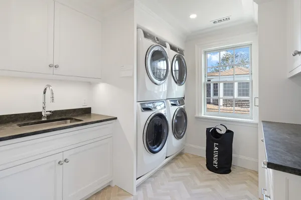 $21,500,000 | 56 North Summer Street, Edgartown, MA 02539