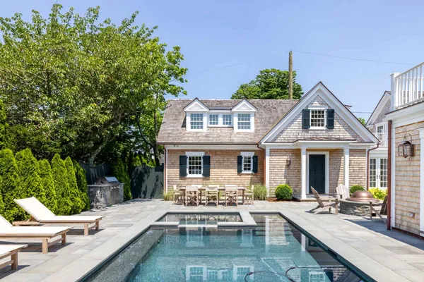 $21,500,000 | 56 North Summer Street, Edgartown, MA 02539