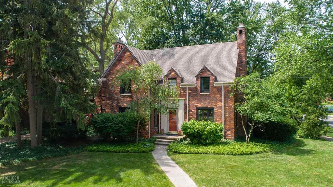 789 Pemberton Road Grosse Pointe Park, MI 48230 - Photo 1 of 42