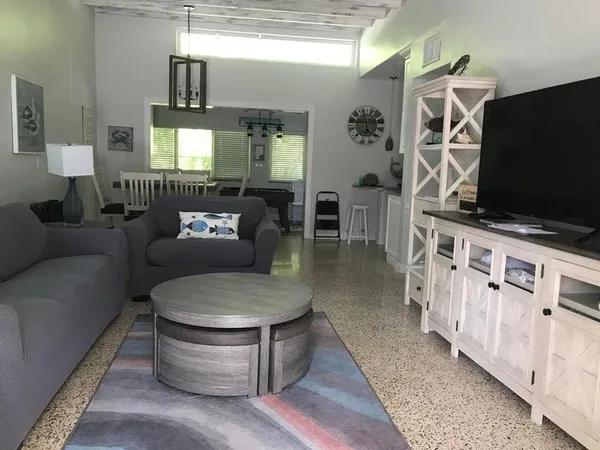 $3,750 | 7 Belair Drive, Boynton Beach, FL 33435