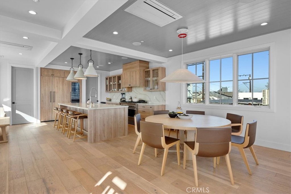 441 34th Street Manhattan Beach, CA 90266 - Photo 9 of 75