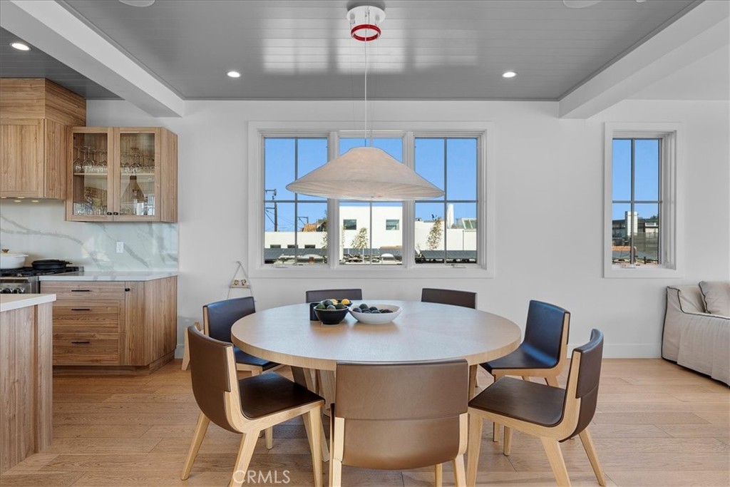 441 34th Street Manhattan Beach, CA 90266 - Photo 10 of 75