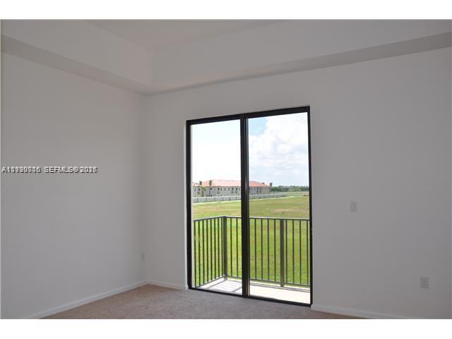 Homestead Homestead, FL 33033 - Photo 14 of 19 a picture of a room