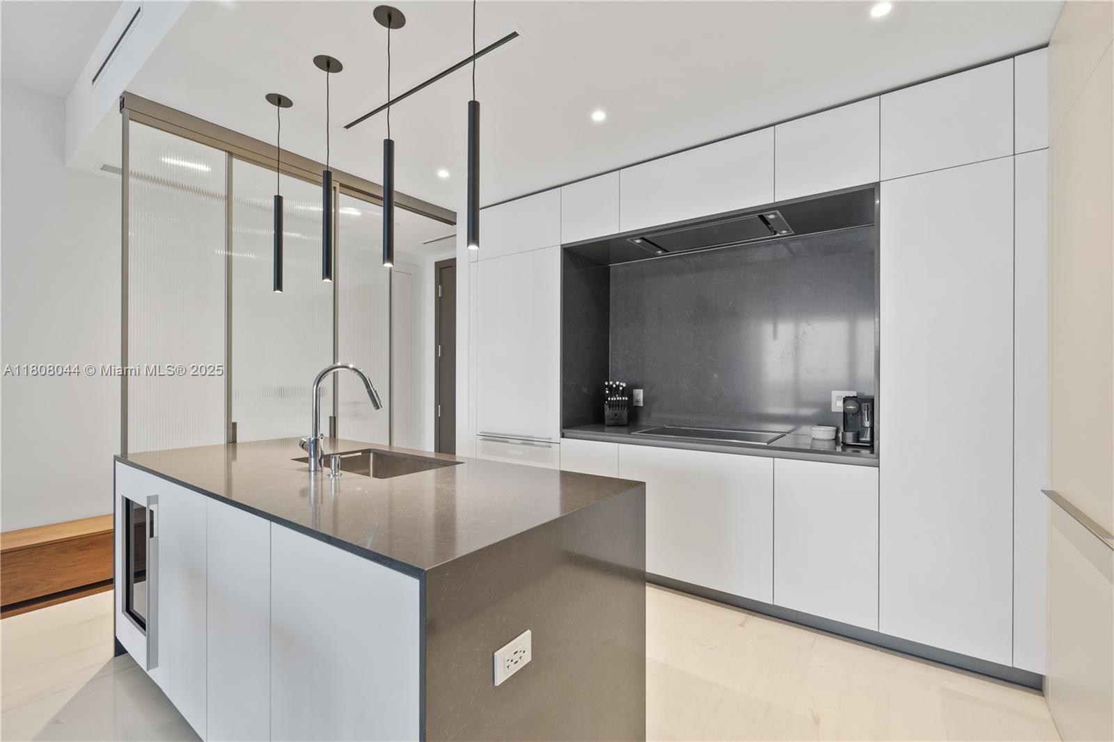 300 Biscayne Blvd Way, Unit 3104 Miami, FL 33131 - Photo 12 of 100