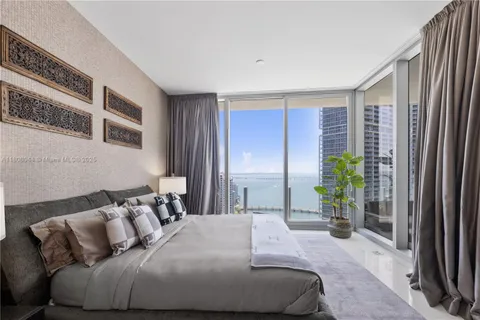 $6,330,000 | 300 Biscayne Blvd Way, Unit 3104, Miami, FL 33131