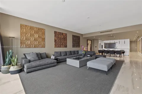 $6,330,000 | 300 Biscayne Blvd Way, Unit 3104, Miami, FL 33131