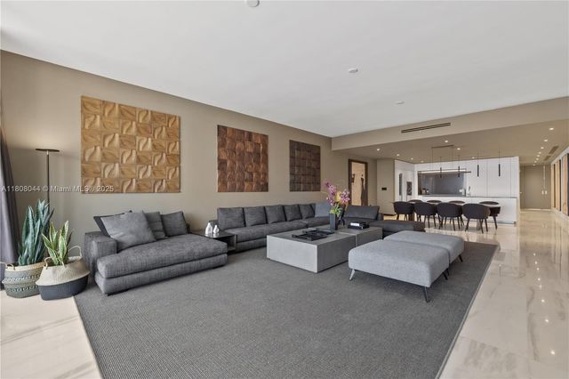 $6,330,000 | 300 Biscayne Blvd Way, Unit 3104, Miami, FL 33131