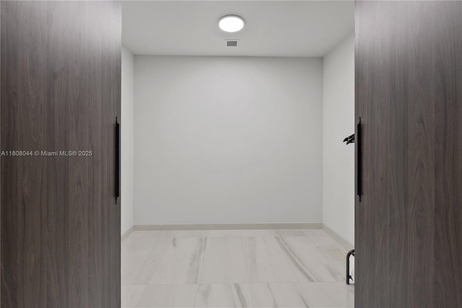 300 Biscayne Blvd Way, Unit 3104 Miami, FL 33131 - Photo 35 of 100