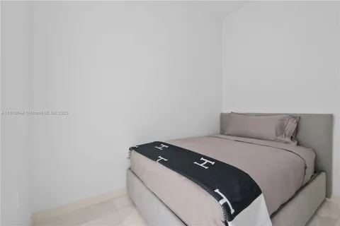 $6,330,000 | 300 Biscayne Blvd Way, Unit 3104, Miami, FL 33131