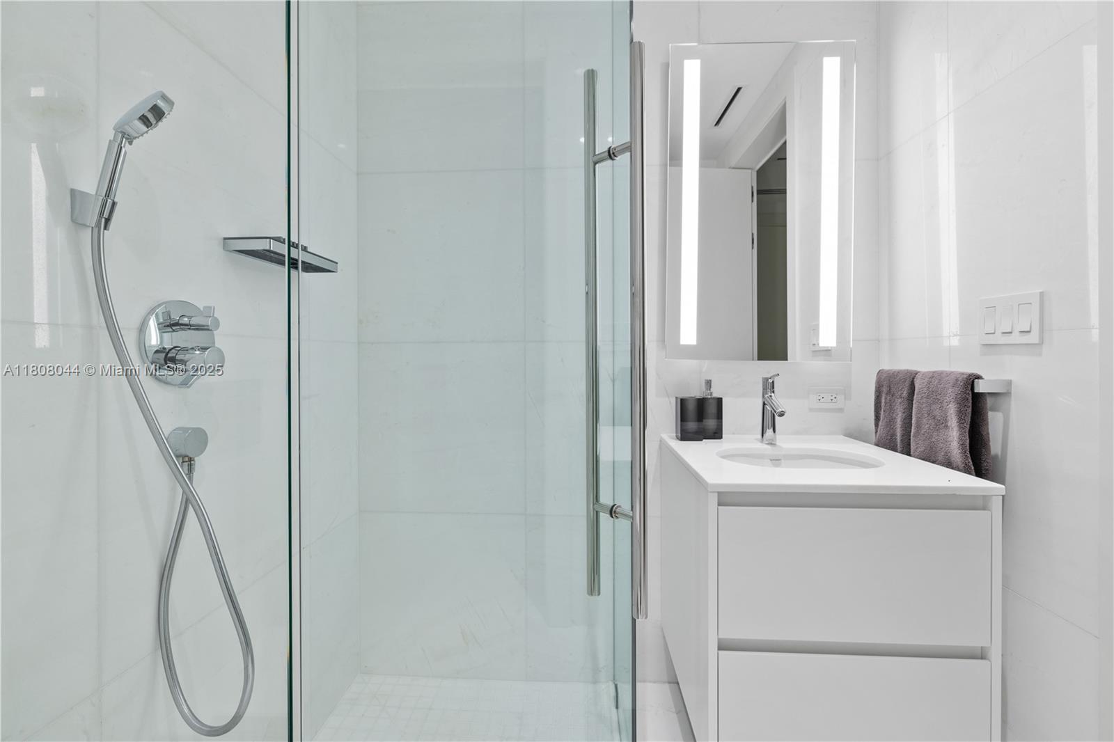 300 Biscayne Blvd Way, Unit 3104 Miami, FL 33131 - Photo 39 of 100