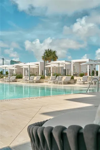 $6,330,000 | 300 Biscayne Blvd Way, Unit 3104, Miami, FL 33131