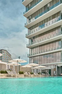 $6,330,000 | 300 Biscayne Blvd Way, Unit 3104, Miami, FL 33131