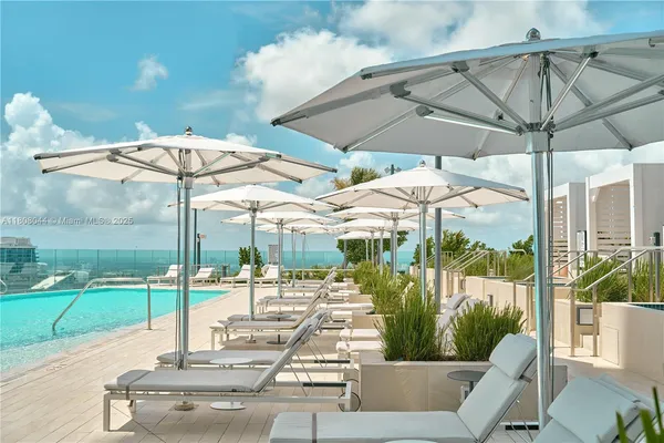 $6,330,000 | 300 Biscayne Blvd Way, Unit 3104, Miami, FL 33131
