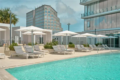 $6,330,000 | 300 Biscayne Blvd Way, Unit 3104, Miami, FL 33131