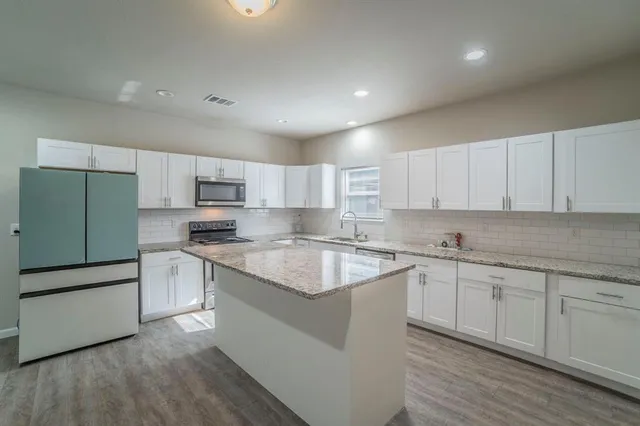 $345,000 | 2407 Lee Avenue, Fort Worth, TX 76164