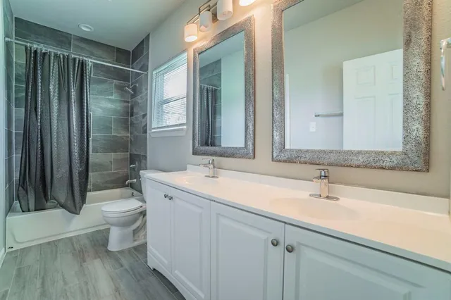 $345,000 | 2407 Lee Avenue, Fort Worth, TX 76164