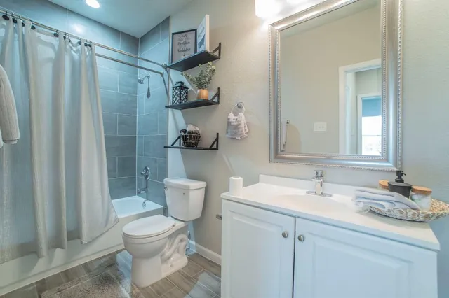 $345,000 | 2407 Lee Avenue, Fort Worth, TX 76164