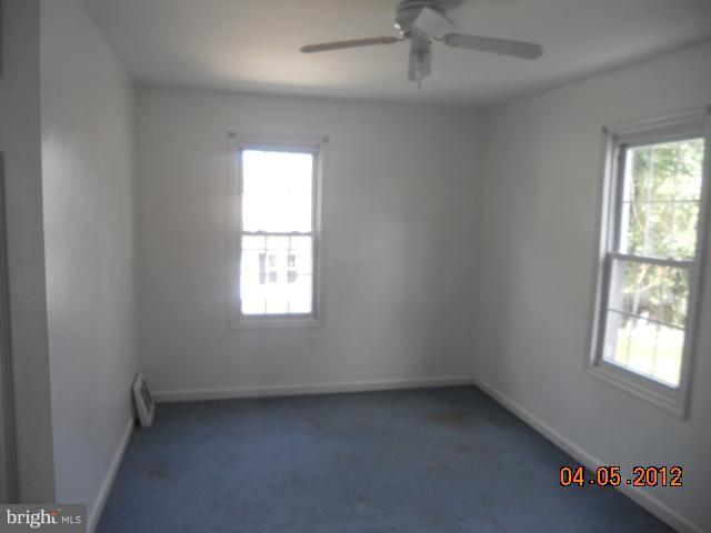 201 Bar Harbor Road Pasadena, MD 21122 - Photo 9 of 13 Dining Room