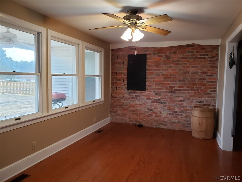 6462 East River Road Foster, VA 23056 - Photo 7 of 24 Gallery Image 7
