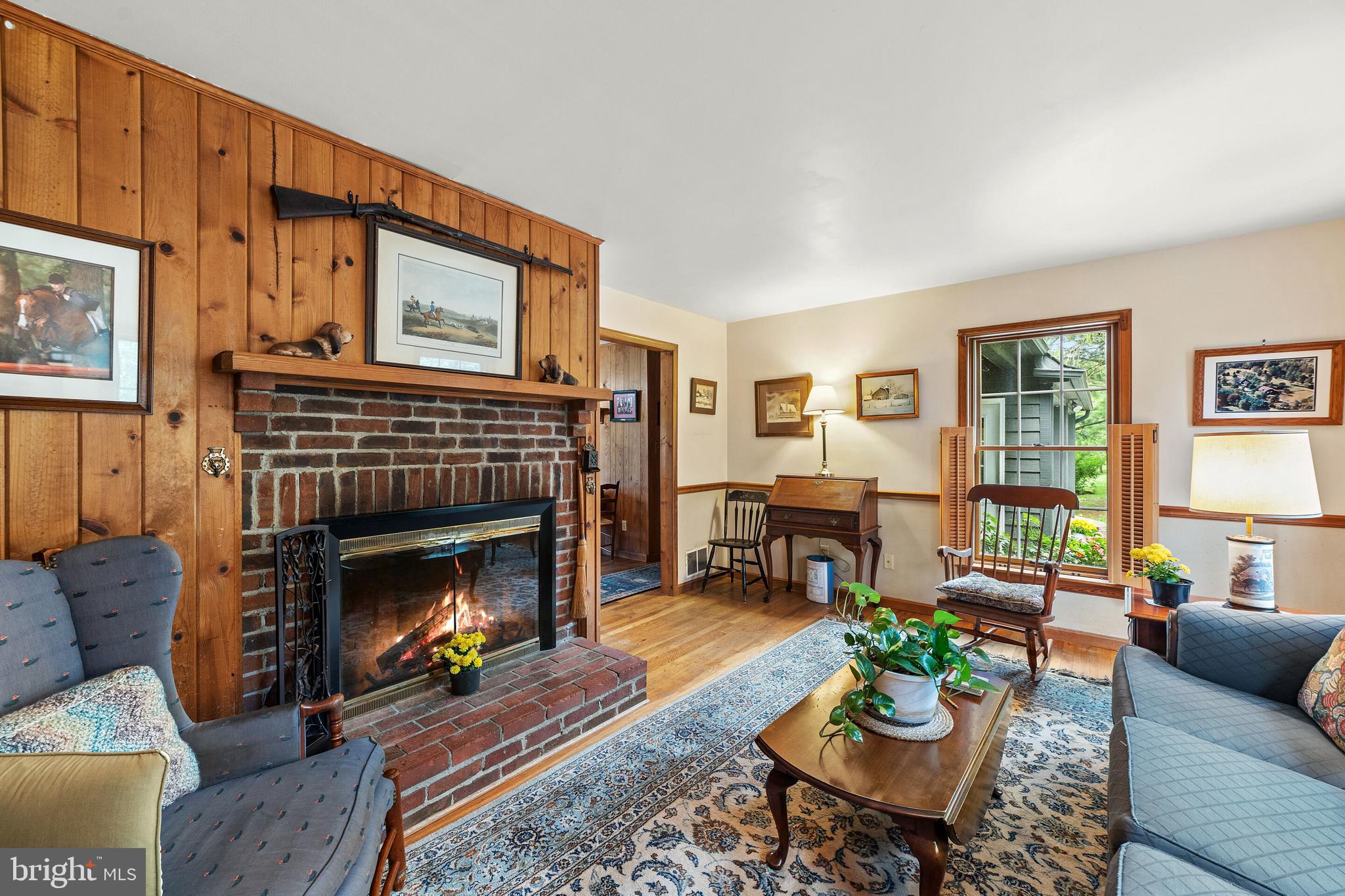 5786 Keyser Road Hume, VA 22639 - Photo 4 of 42 Living room