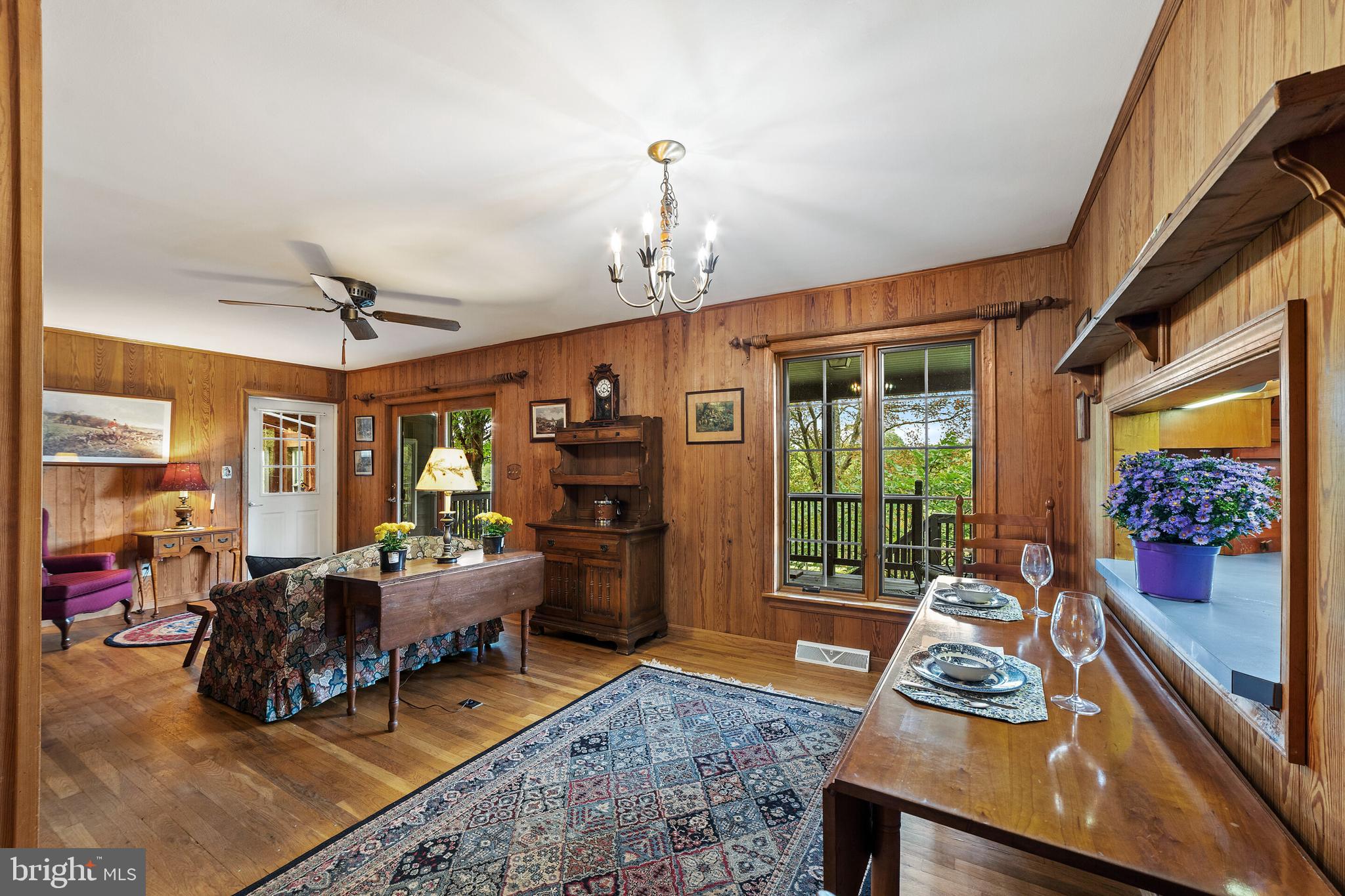 5786 Keyser Road Hume, VA 22639 - Photo 8 of 42 Dining room/Family room combo