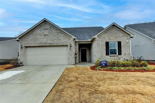 $2,600 | 811 Pineberry Court, Grayson, GA 30017