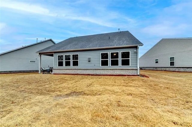 $2,600 | 811 Pineberry Court, Grayson, GA 30017