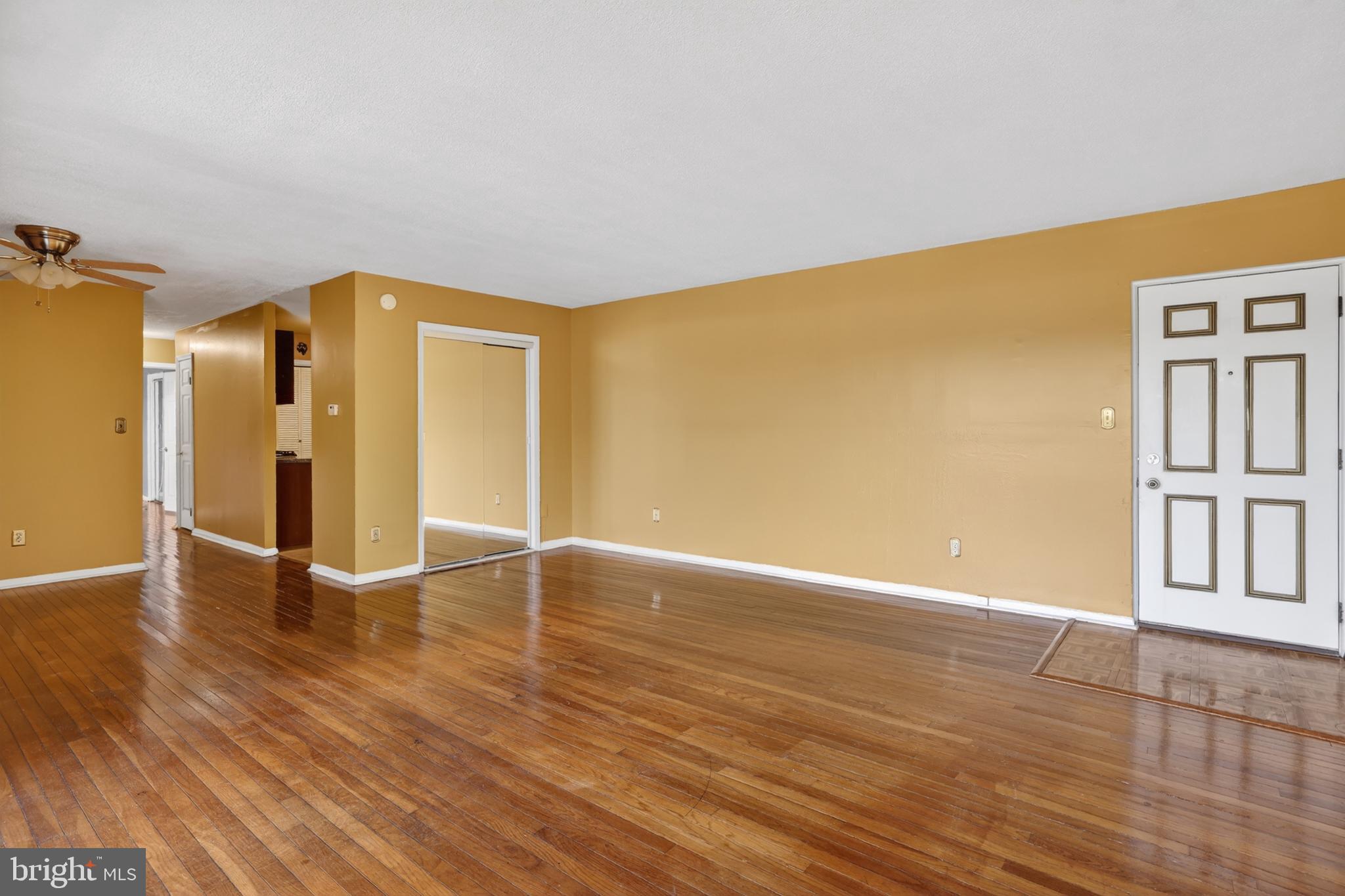 7527 Riverdale Road, Unit 1827 Hyattsville, MD 20784 - Photo 4 of 28