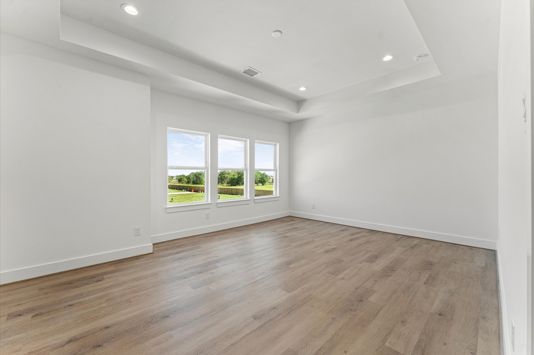 6402 Pregonero Lane Houston, TX 77048 - Photo 11 of 23 Photos are from another home completed with the same floor plan