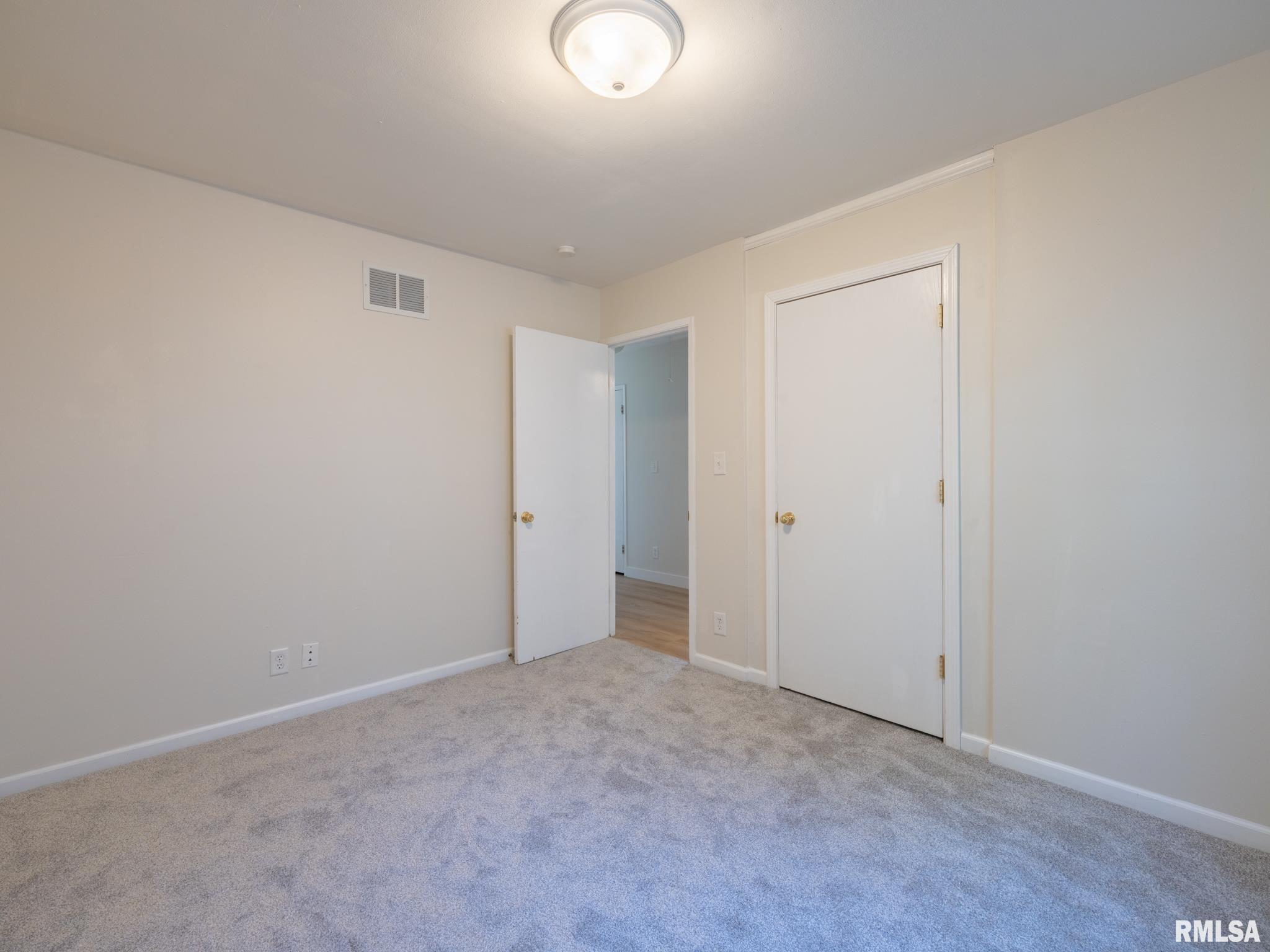 209 Capri Street Pekin, IL 61554 - Photo 23 of 36