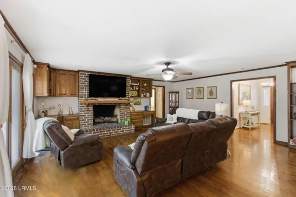 $384,500 | 209 Harriett Street, Hampton, SC 29924