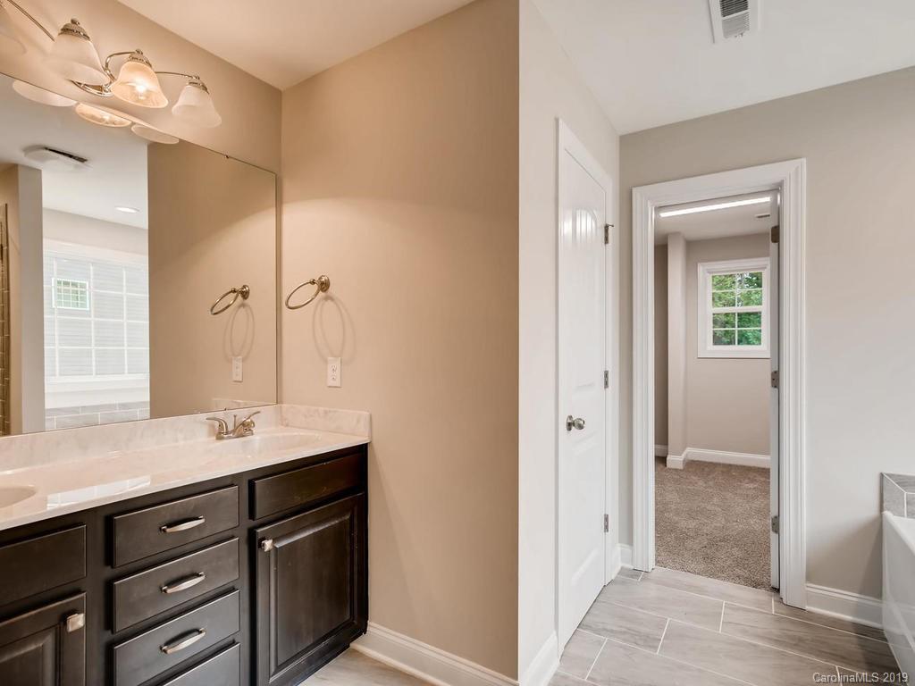 7015 Buckland Road Charlotte, NC 28278 - Photo 17 of 28 Gallery Image 17