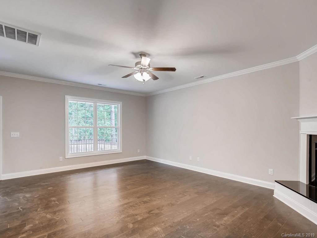 7015 Buckland Road Charlotte, NC 28278 - Photo 6 of 28 Gallery Image 6