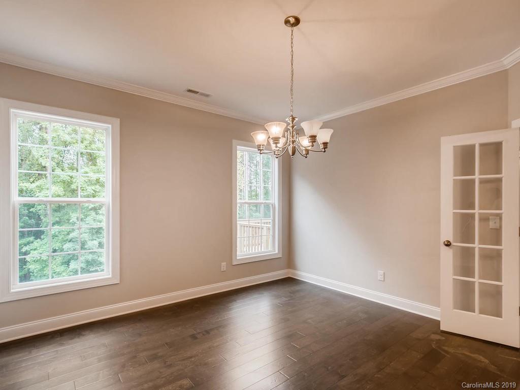 7015 Buckland Road Charlotte, NC 28278 - Photo 7 of 28 Gallery Image 7
