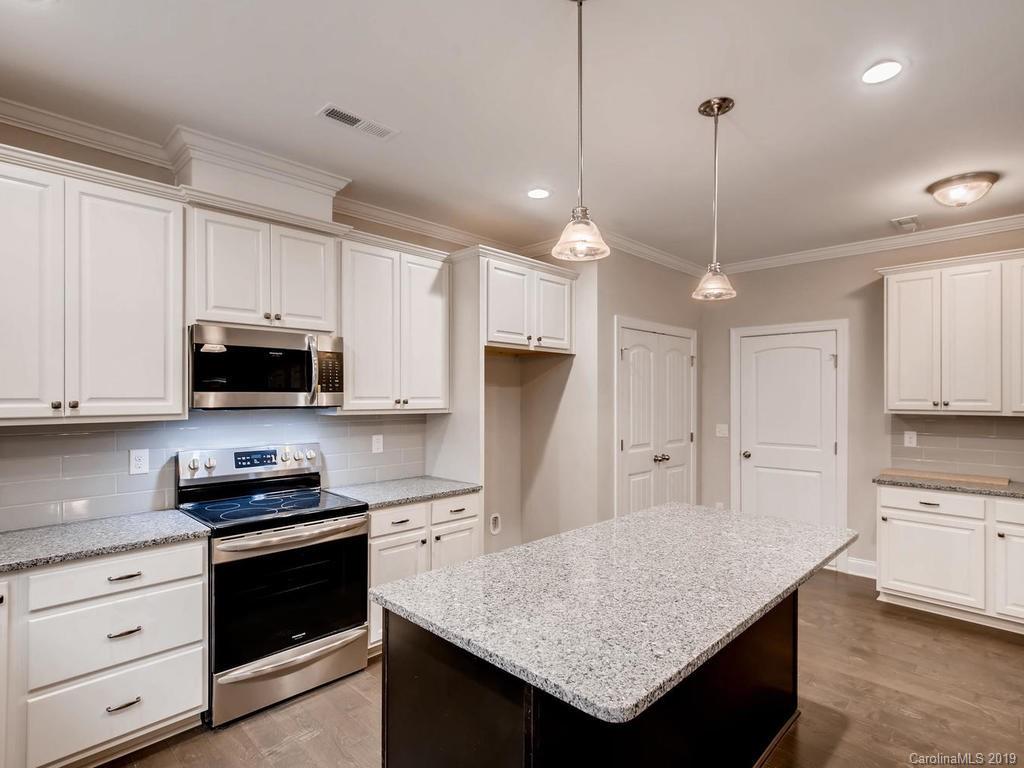 7015 Buckland Road Charlotte, NC 28278 - Photo 9 of 28 Gallery Image 9