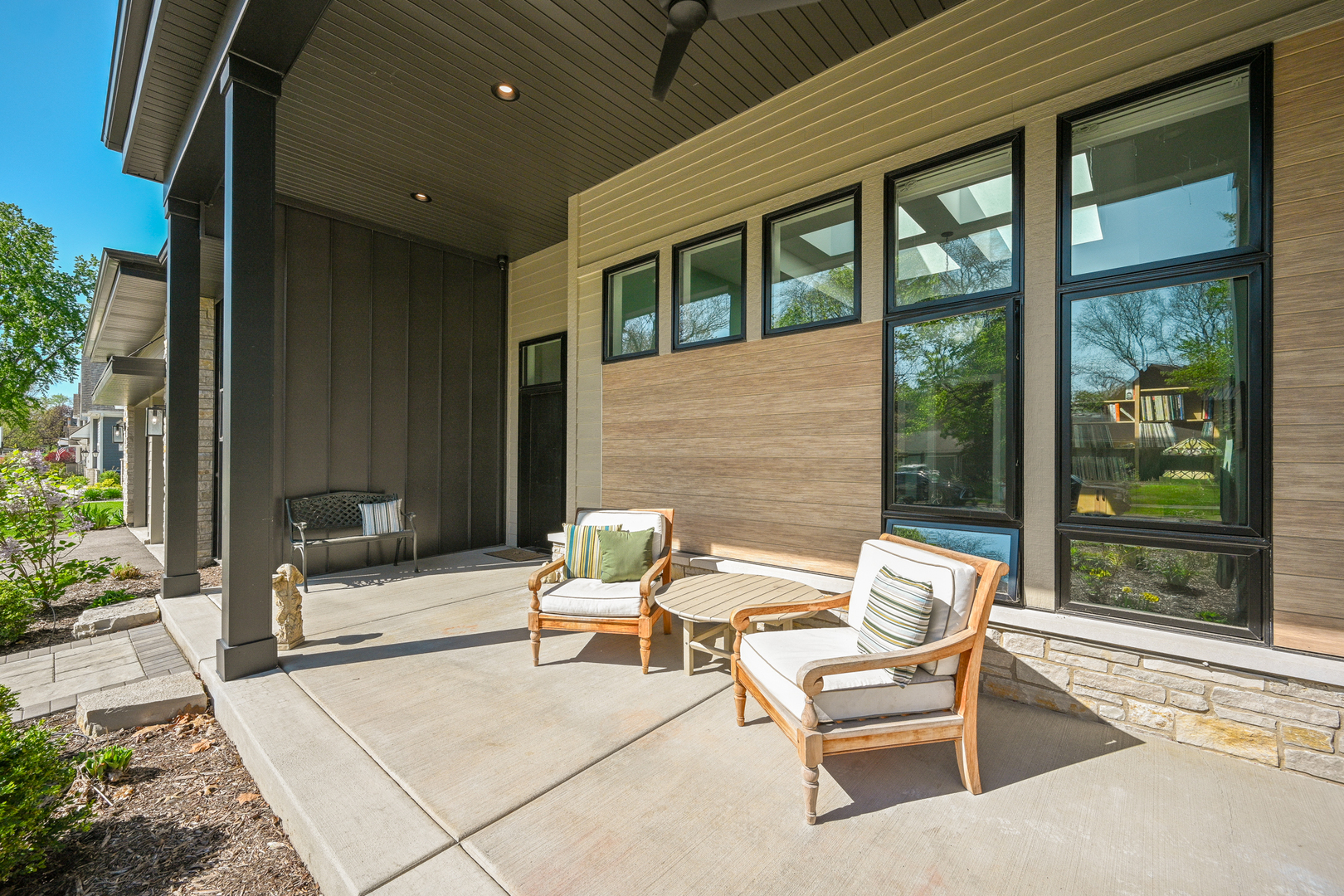 611 South Loomis Street Naperville, IL 60540 - Photo 3 of 8