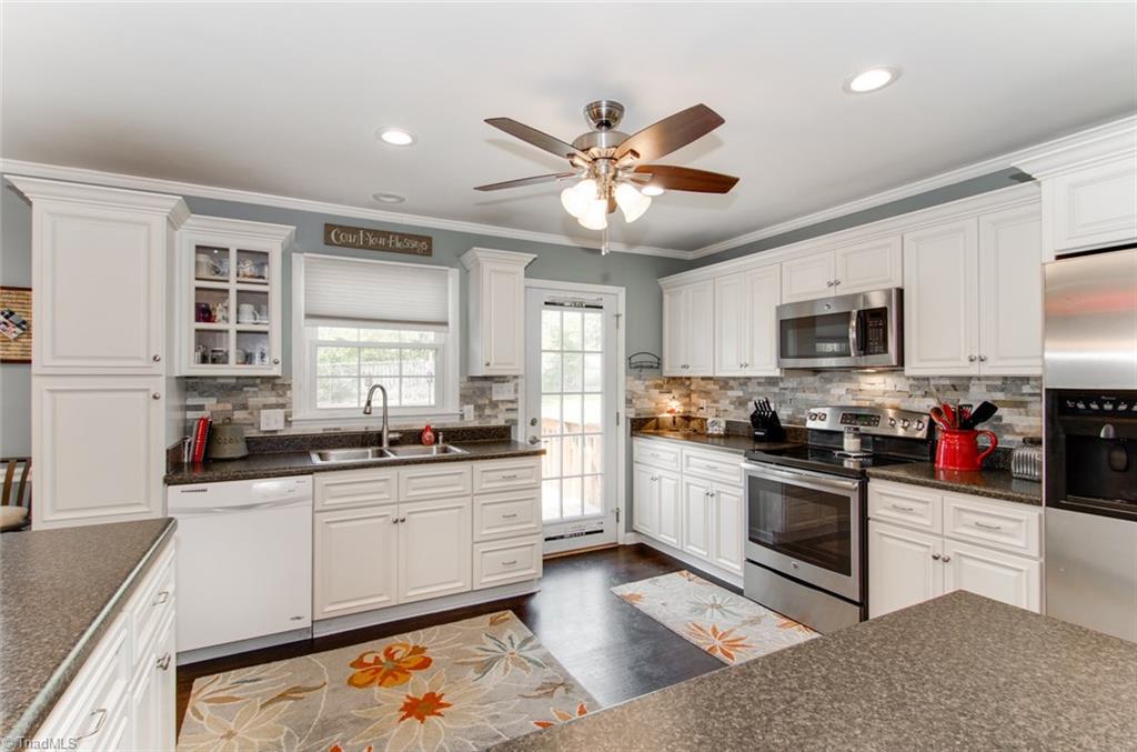1167 Sweetbriar Road High Point, NC 27262 - Photo 15 of 27 Gallery Image 15