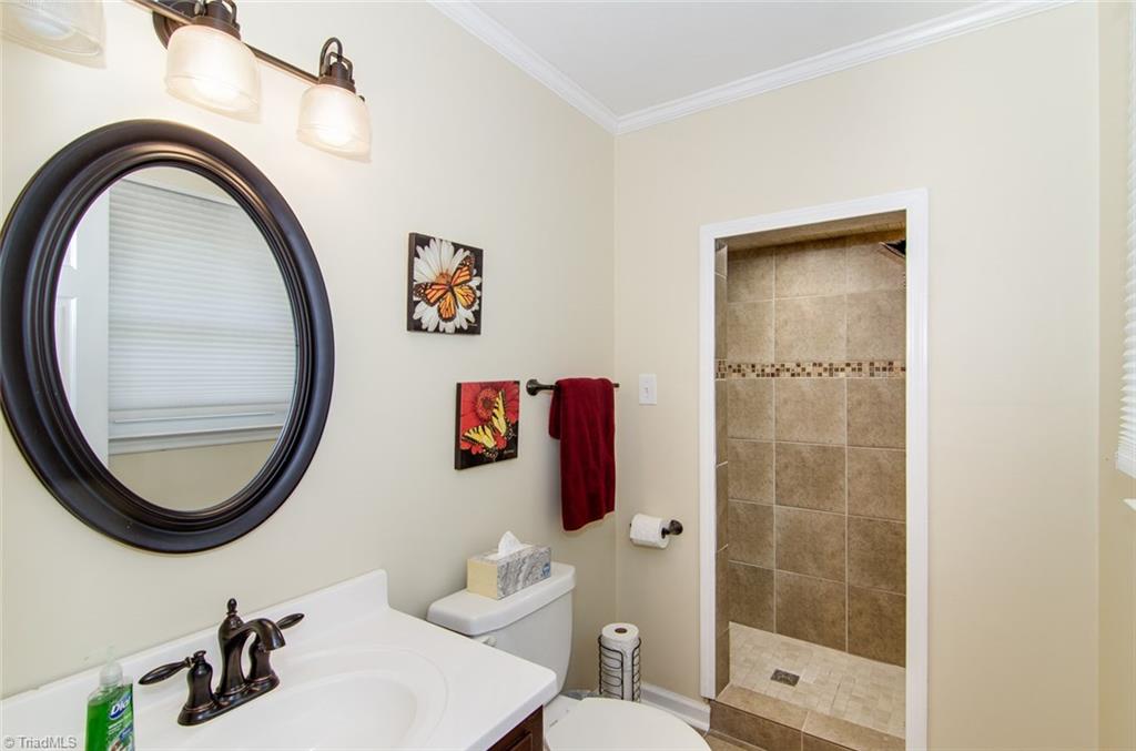 1167 Sweetbriar Road High Point, NC 27262 - Photo 19 of 27 Gallery Image 19