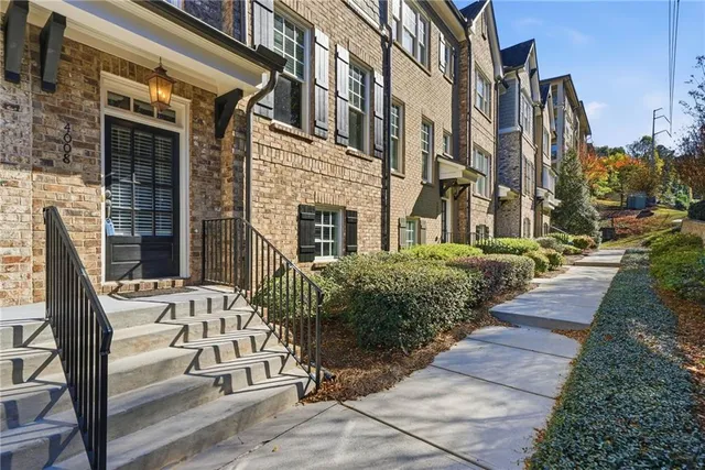 $675,000 | 4008 Chastain Preserve Way Northeast, Atlanta, GA 30342