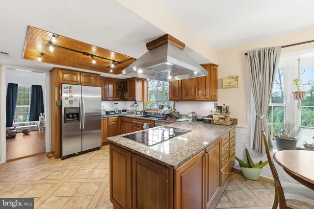 $606,000 | 300 Whaler Cove, Stafford, VA 22554