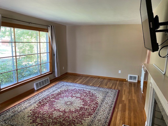 1608 Lyndhurst Road Lyndhurst, OH 44124 - Photo 3 of 21