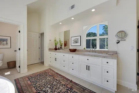 $4,495,000 | 5519 Dry Creek Road, Healdsburg, CA 95448