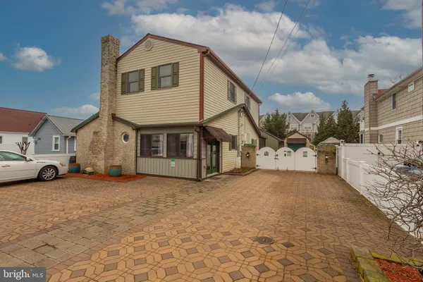 $1,850,000 | 37548 Atlantic Avenue, Rehoboth Beach, DE 19971