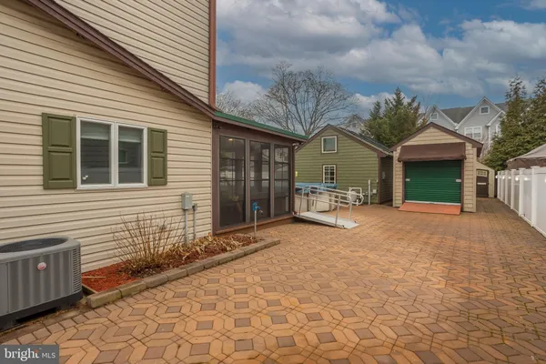 $1,850,000 | 37548 Atlantic Avenue, Rehoboth Beach, DE 19971
