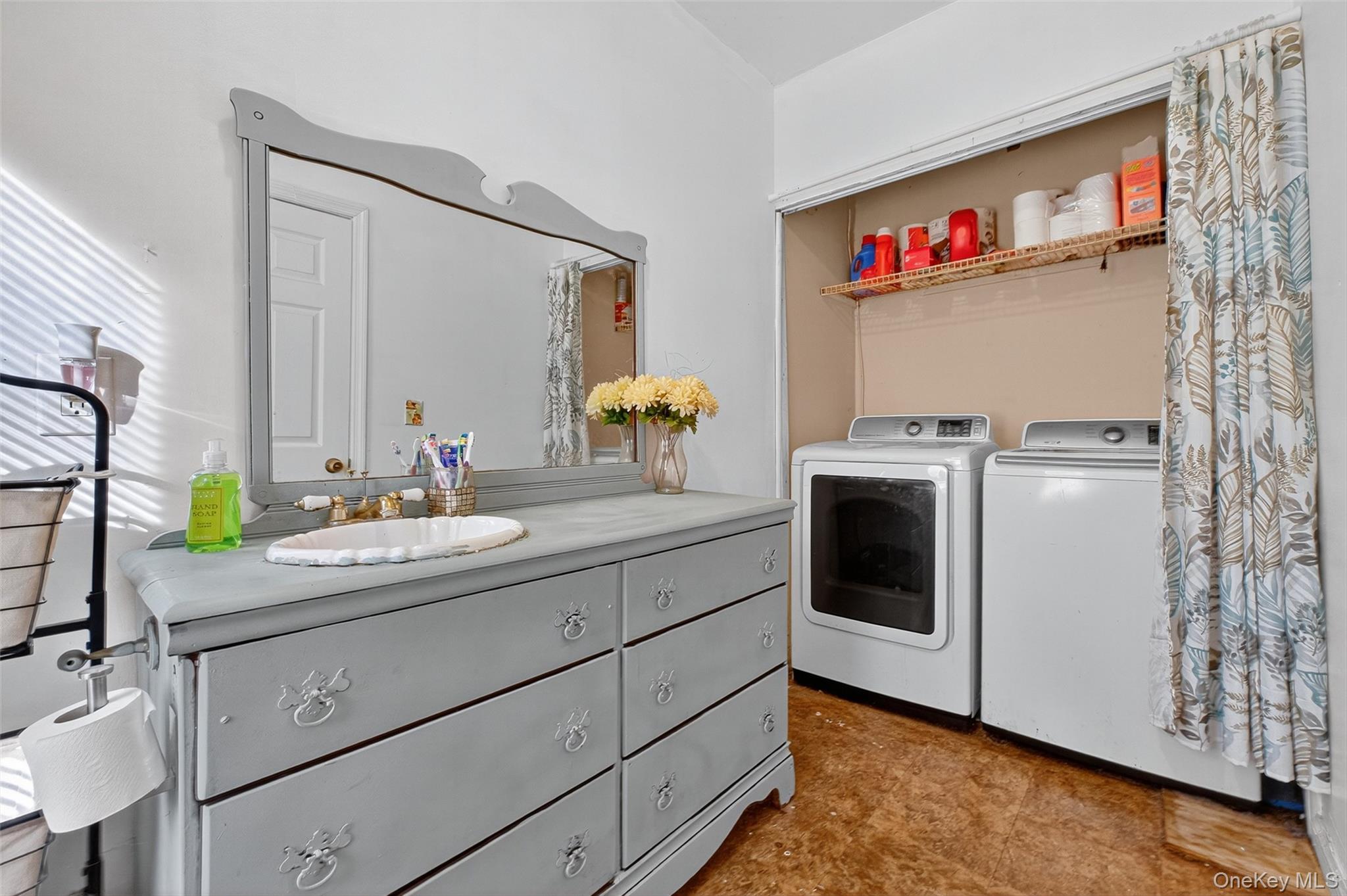17 Fishkill Hook Road Hopewell Junction, NY 12533 - Photo 16 of 29 a utility room with sink dryer and washer